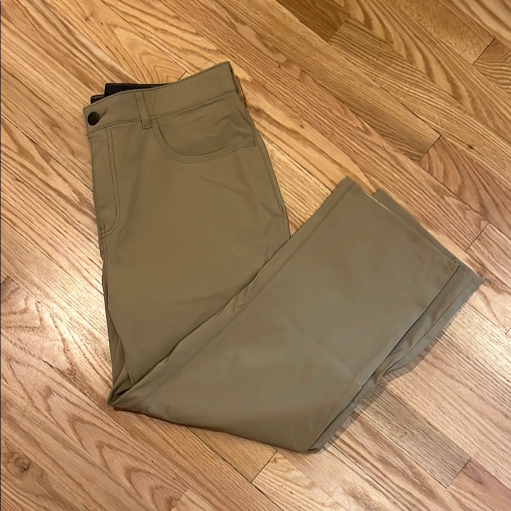 Tan Cargo Pants 34x30